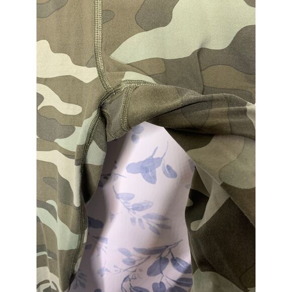 Victorias Secret Pink Ultimate Camo Leggings - Picture 3 of 6